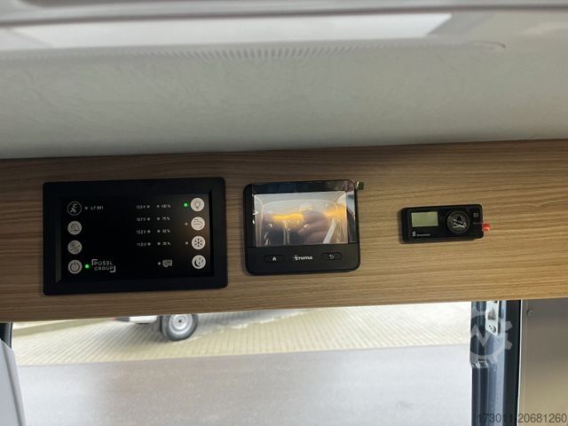 Karavan PÖSSL Summit 600 l - Automatik Markise Solar Lithium