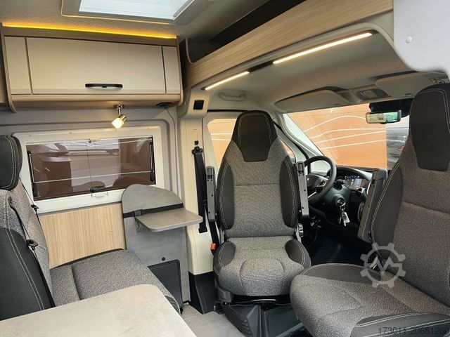 Karavan PÖSSL Summit 600 l - Automatik Markise Solar Lithium