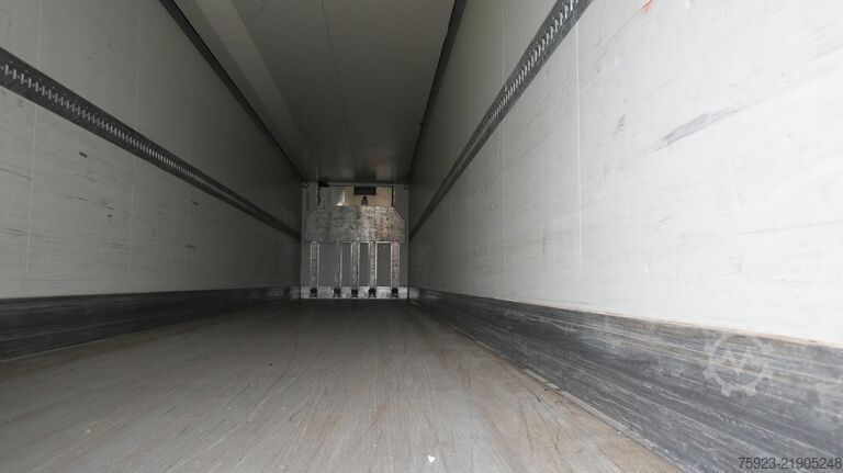 Transporte refrigerado/congelado Krone 3 Axle frigo trailer with THERMO KING SLXi Spec...