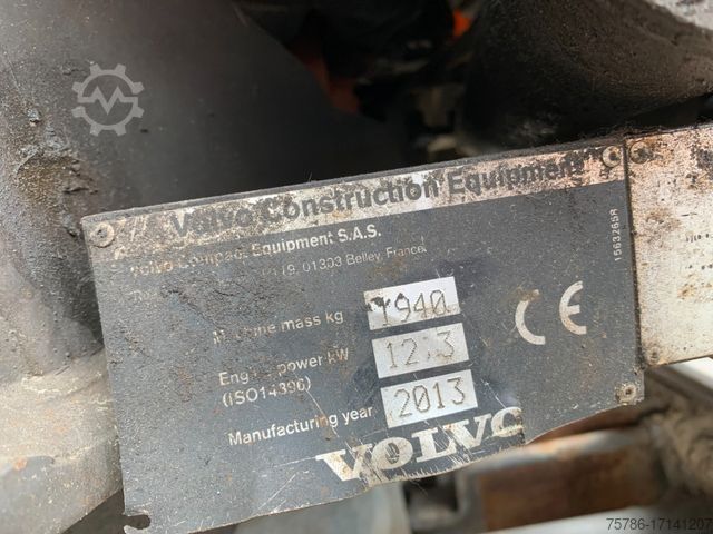Мини багер VOLVO EC 20 C verstellbares Fahrwerk