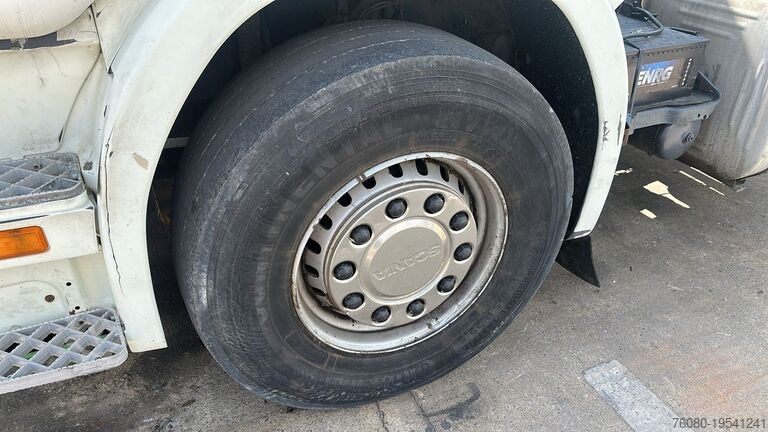 Tracteur standard Scania 124-470 (MANUAL GEARBOX / BOITE MANUELLE / PDE)