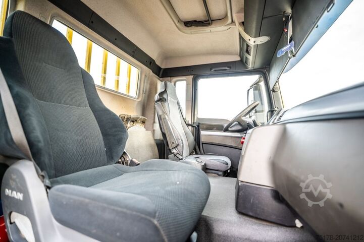 装载平台 MAN TGS 32.400 BL - HIAB 288 EP- 5 HIPRO