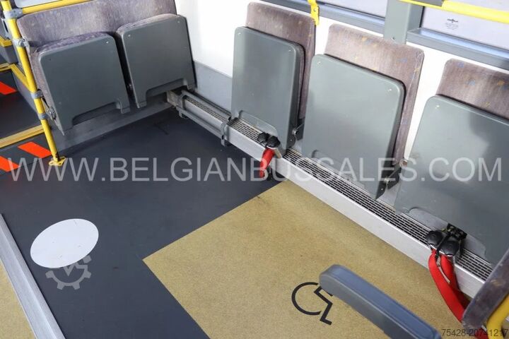 城市公交车 Van Hool A360