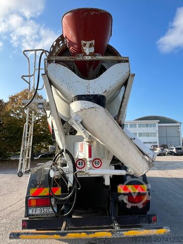 自动混凝土搅拌车 Iveco Trakker 450