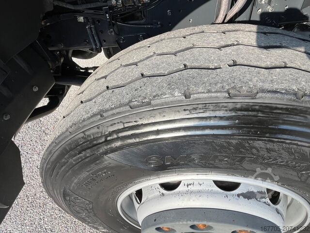 自动混凝土搅拌车 Iveco Trakker 450