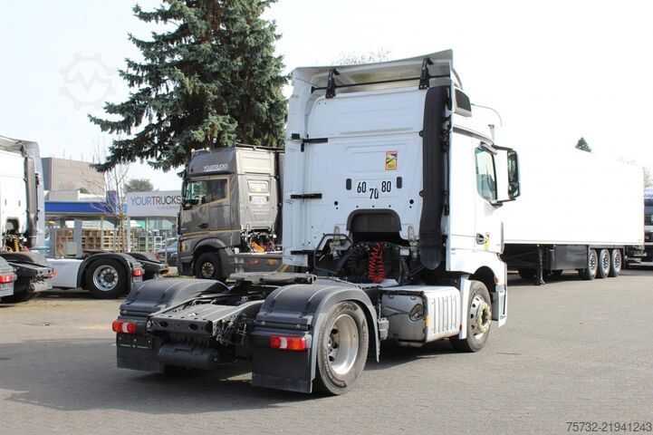 Autocarro per materiali pericolosi Mercedes-Benz Actros 1843 Retarder   ACC   ADR FL EXII AT