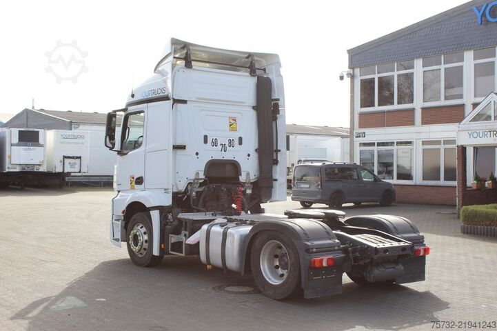 Autocarro per materiali pericolosi Mercedes-Benz Actros 1843 Retarder   ACC   ADR FL EXII AT