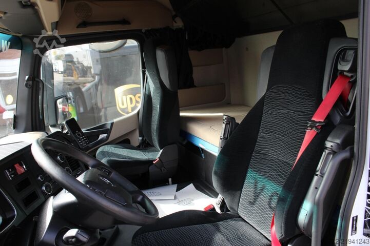 Autocarro per materiali pericolosi Mercedes-Benz Actros 1843 Retarder   ACC   ADR FL EXII AT