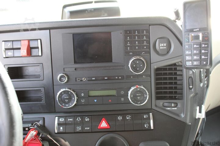 Autocarro per materiali pericolosi Mercedes-Benz Actros 1843 Retarder   ACC   ADR FL EXII AT