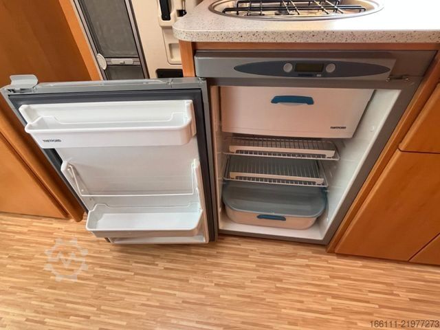 Alkoven kamper HYMER/ERIBA Camp C 642 CL - Festbett  - Klima -