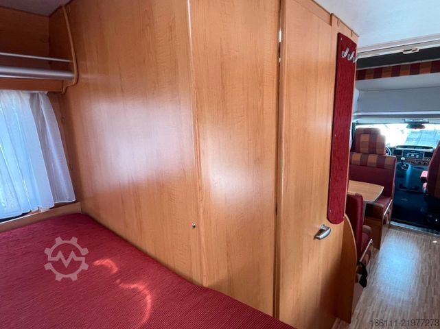 Alkoven kamper HYMER/ERIBA Camp C 642 CL - Festbett  - Klima -