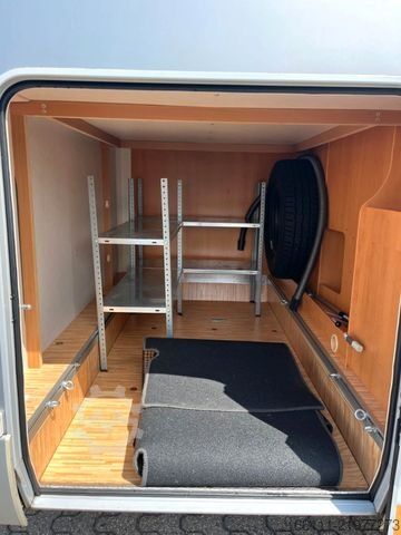Alkoven kamper HYMER/ERIBA Camp C 642 CL - Festbett  - Klima -