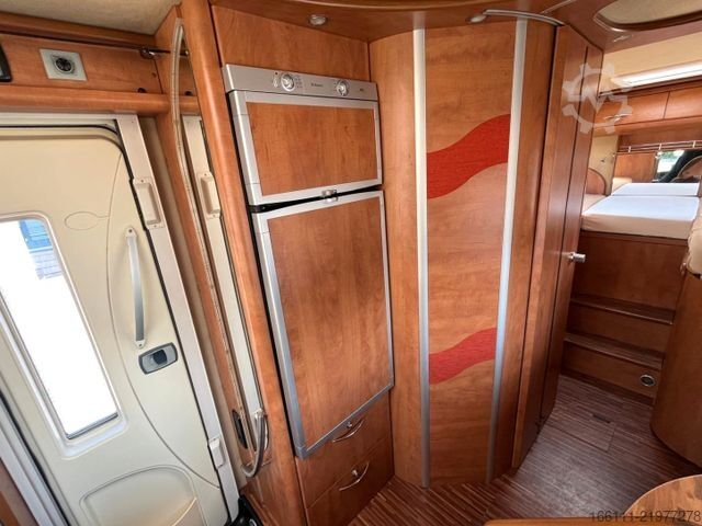 Integrisani kamper CARTHAGO Chic C-Line 4.8 - Hub/Einzelbetten -
