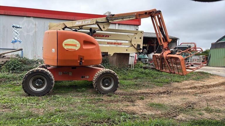 JLG 450AJ