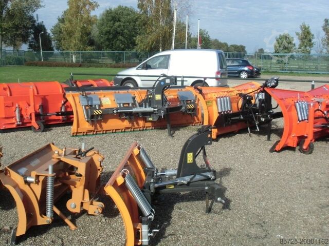 Выравнитель грунта  nr. 3153 diverse sneeuwschuiven