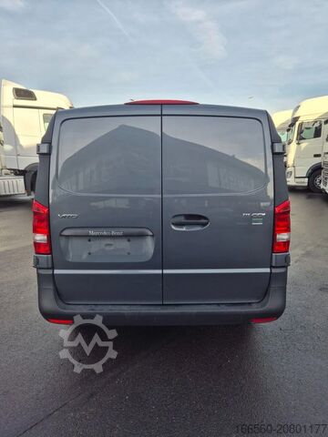 Ван Mercedes-Benz VITO 111 CDI