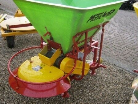 Разбрасыватель удобрений  Zoutstrooier