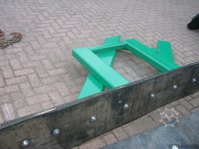 Binicilik alanı planlayıcısı  Rubberschuif voor kraan en shovel