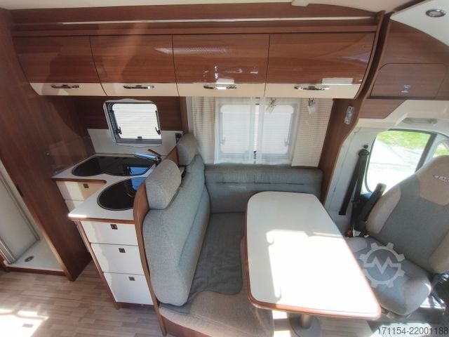 Camper semintegrato LMC T 732, SAT, TV, AHL, Längsbetten