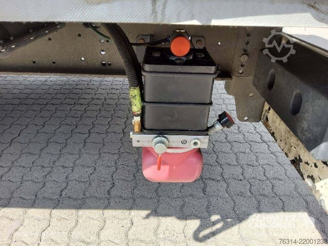 Semiremorcă deschisă cu prelată Schmitz Cargobull Curtainsider Mega Getränke