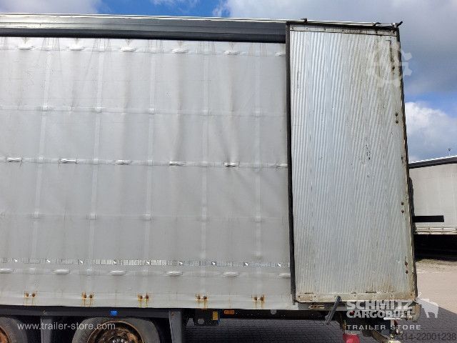 Semiremorcă deschisă cu prelată Schmitz Cargobull Curtainsider Mega Getränke