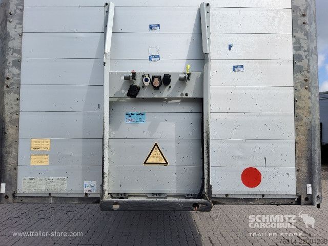 Semiremorcă deschisă cu prelată Schmitz Cargobull Curtainsider Mega Getränke