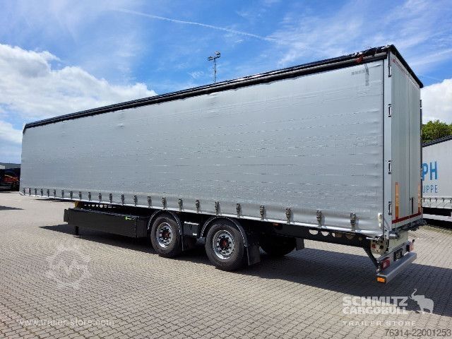 Semiremorcă deschisă cu prelată Berger Curtainsider Standard