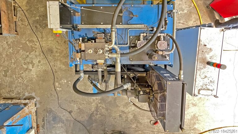 Ballenpresse mit 8-fach Kreuzabbindung Presona AB LP 80 VHK 1