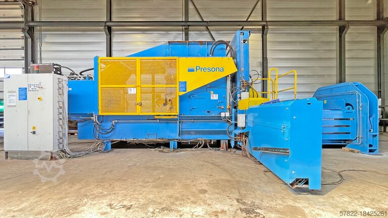 Ballenpresse mit 8-fach Kreuzabbindung Presona AB LP 80 VHK 1
