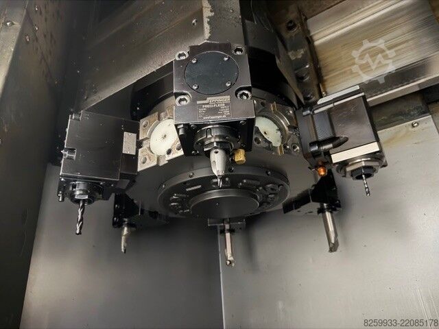 Centro de torneado y fresado CNC Hyundai WIA L 300 MC