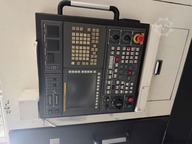 Centro de torneado y fresado CNC Hyundai WIA L 300 MC
