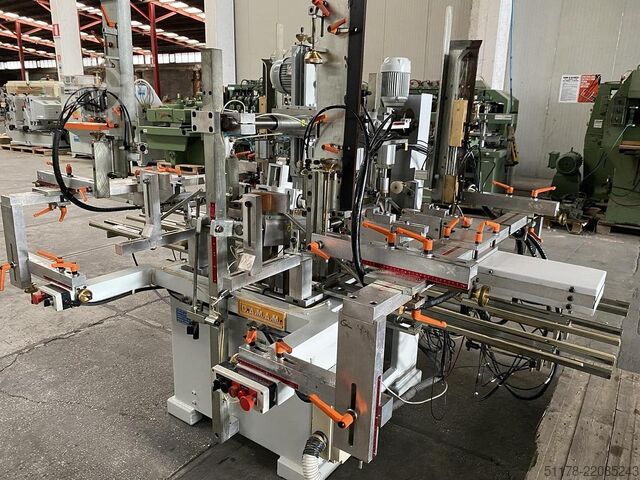Camam MO3A Speciale CR Mașină de scobit dublă, oscilantă orizontală, cu încărcătoare automate Camam MO3A Speciale CR
