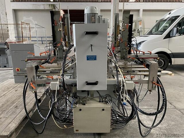 Camam MO3A Speciale CR Mașină de scobit dublă, oscilantă orizontală, cu încărcătoare automate Camam MO3A Speciale CR
