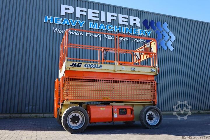 Saxlift JLG M4069LE Hybrid, 14.2m Working Height, 360kg Capaci