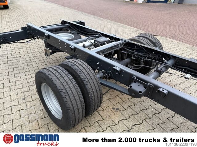 แชสซีรถตู้ Iveco Daily 72C18H/P DK 4x2, Nebenantrieb