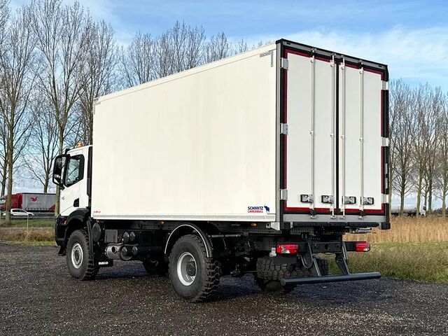 Transport refrigerat/congelat Iveco T-Way AD190T43WH AT Refrigerated Box Truck