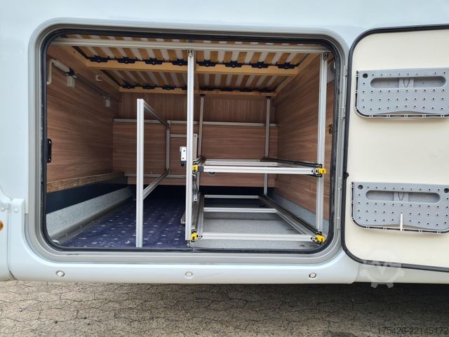 Semi-integrated camper BÜRSTNER Delfin T 660 *Luftfahrwerk*Solar*SAT+TV*