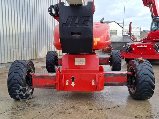 Mobilna delovna ploščad JLG 1250AJP