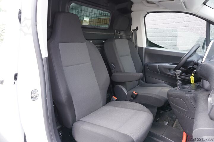 Kombi s vysokou střechou Peugeot Partner 1.2 PureTech 110PK Benzine! EURO 6 - Ai...