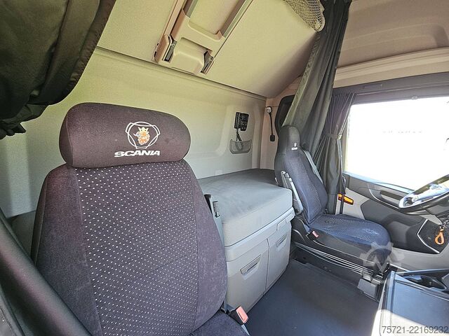 স্ট্যান্ডার্ড SZM SCANIA S540 4X AIR RET. LED