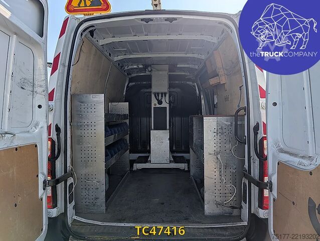 Plataforma elevadora Renault Master