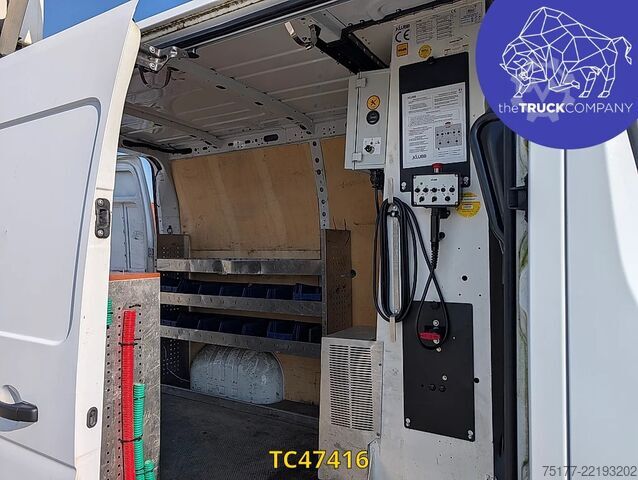 Plataforma elevadora Renault Master