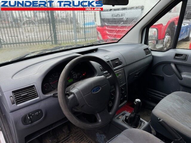 Kombi s vysokou strechou Ford CONNECT