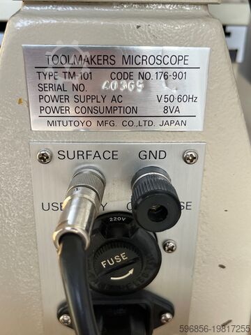 Інструментальний мікроскоп Mitutoyo TM-101 з цифровими показаннями Mitutoyo Mitutoyo Mikroskop narzędziowy Mitutoyo TM-101 z odczytami cyfrowymi Mitutoyo