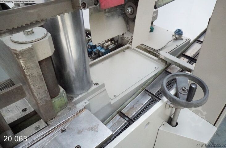 Bandsaw - অনুভূমিক BEHRINGER HBP 420 G