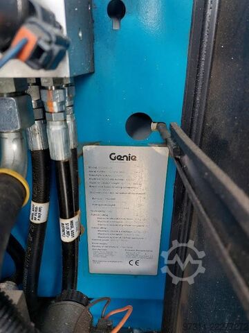 Käärkahveltõstuk Genie GS-3369 RT OR