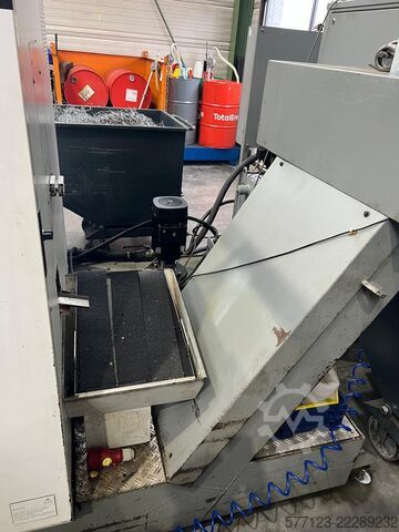 Centro de torneamento e fresagem CNC FANUC 160i DMG Gildemeister Sprint 42 - linear inkl. Stangenlader