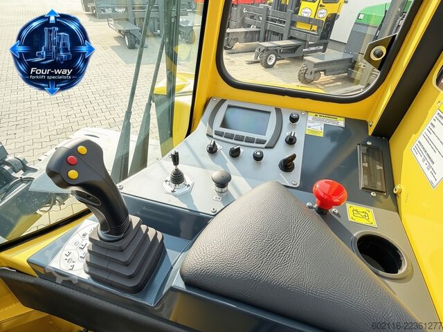 رافعة شوكية رباعية الاتجاهات Combilift C4000ET TRIPLEX 6350 WIDE FORK POSITIONE