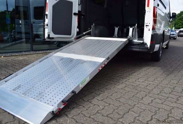 Kleinbus VOLKSWAGEN Crafter 35 Kombi BTW-Umbau TDI Aut. *9-Sitzer