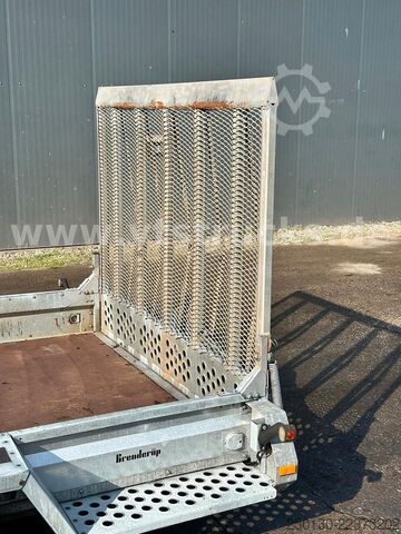 تریلر کفی کم ارتفاع THULE D16/350 PKW-Anhänger, Maschinentransporter
